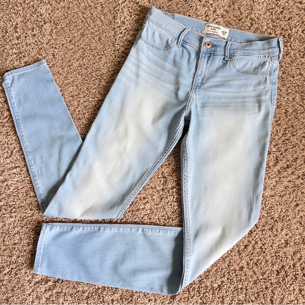 Abercrombie Kids Skinny Jeans Light Wash Size 15/16